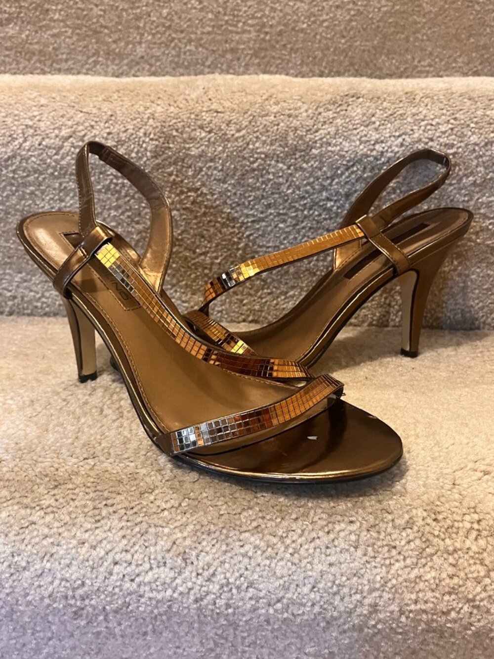 EUC Bandolino dressy sling heels